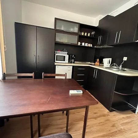 Siana 4 Apartamento *